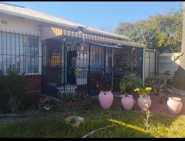 2 BEDROOM HOUSE FOR SALE IN ROSETTENVILLE